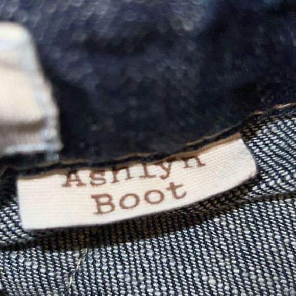 Maurices Darkwash Ashlyn Bootcut Jeans Size 6 #110 - Picture 5 of 8